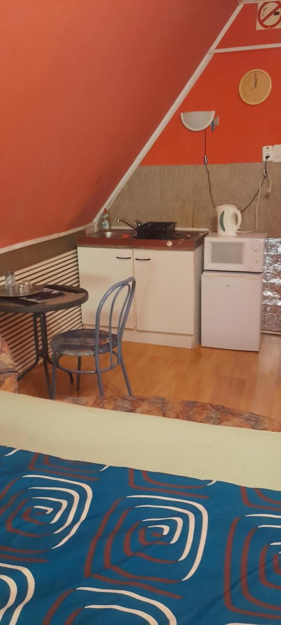 Fehér Hintó Miskolc Kültér fotó
