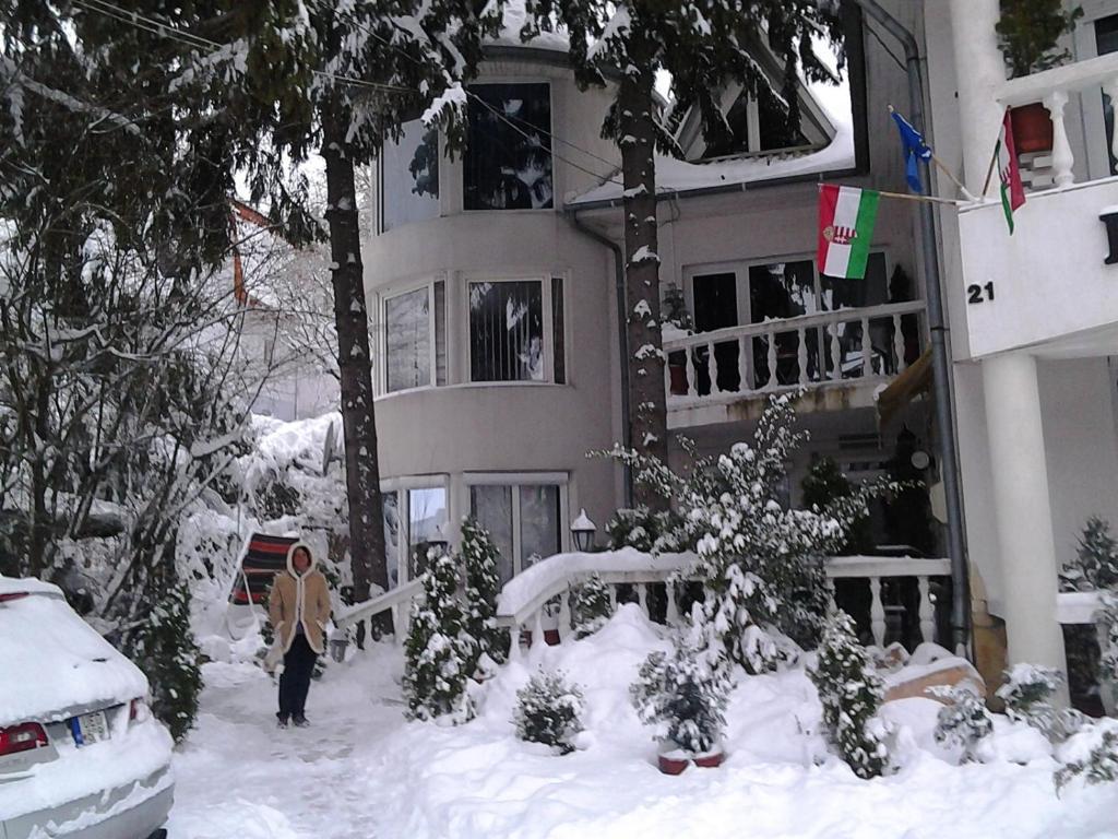 Fehér Hintó Miskolc Szoba fotó