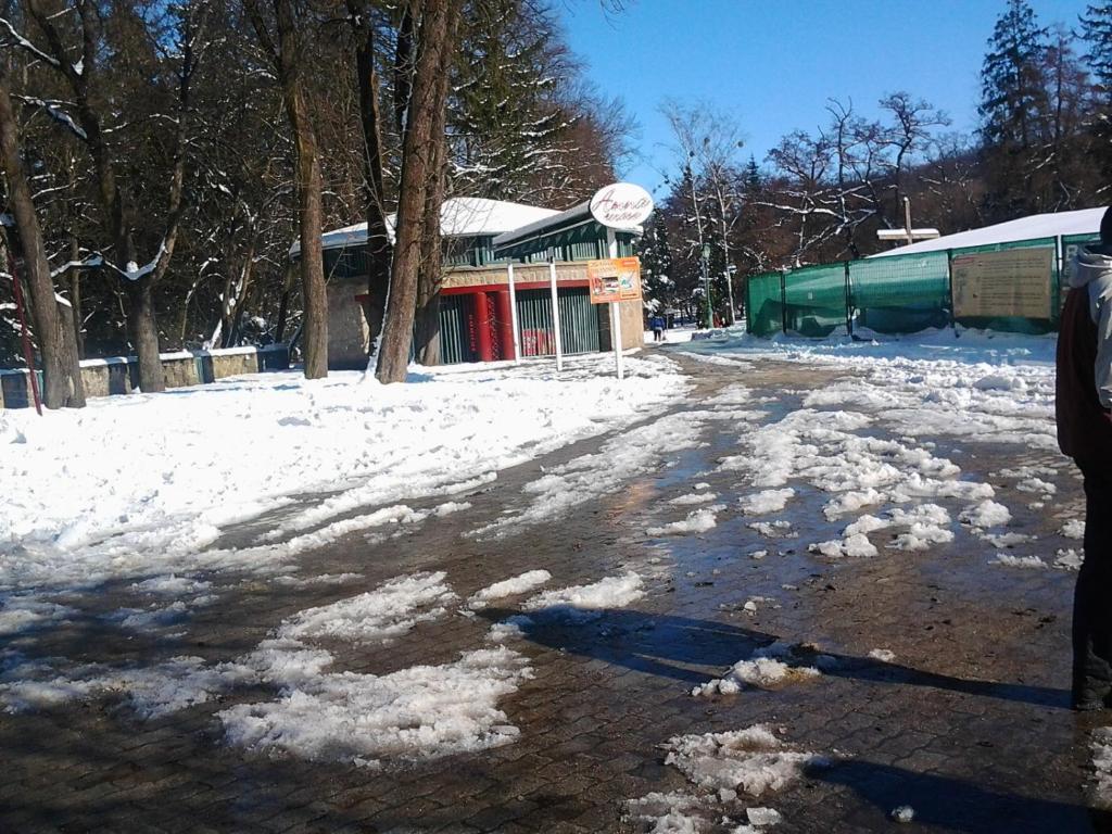Fehér Hintó Miskolc Szoba fotó